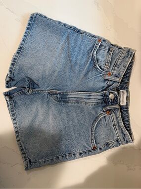 ZARA Denim High-Rise Mom Fit Shorts